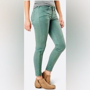 5.11 Tactical Woman’s Wyldecat Forest Green Tactical Pants